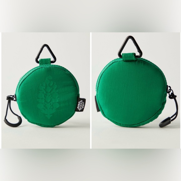 Free People Handbags - NWT Free People FP Movement FP Movement Essentials Only Pouch - kelly green